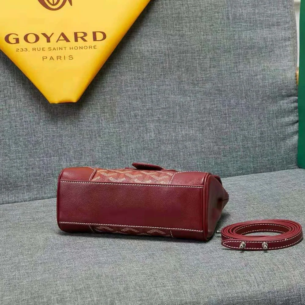 Goyard Sac Saïgon Souple Mini in Toile Goyardine & Chevroches Calfskin for Women in Maroon Goyard Sac Saïgon Souple Mini in Toile Goyardine & Chevroches Calfskin for Women in Maroon