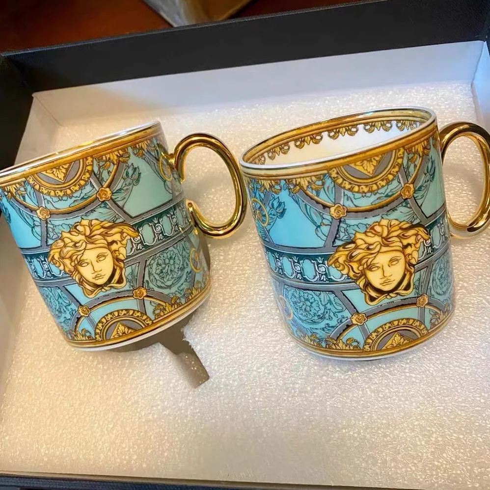 Versace Scala Del Palazzo Verde Mug for Unisex in Blue