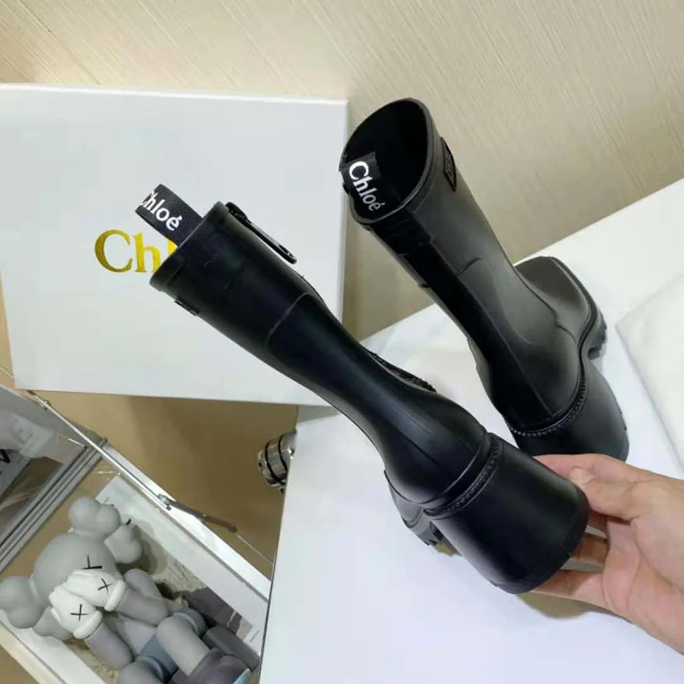 Chloe Betty Rain Boot in PVC for Women in Black Chloe Betty Rain Boot in PVC for Women in Black
