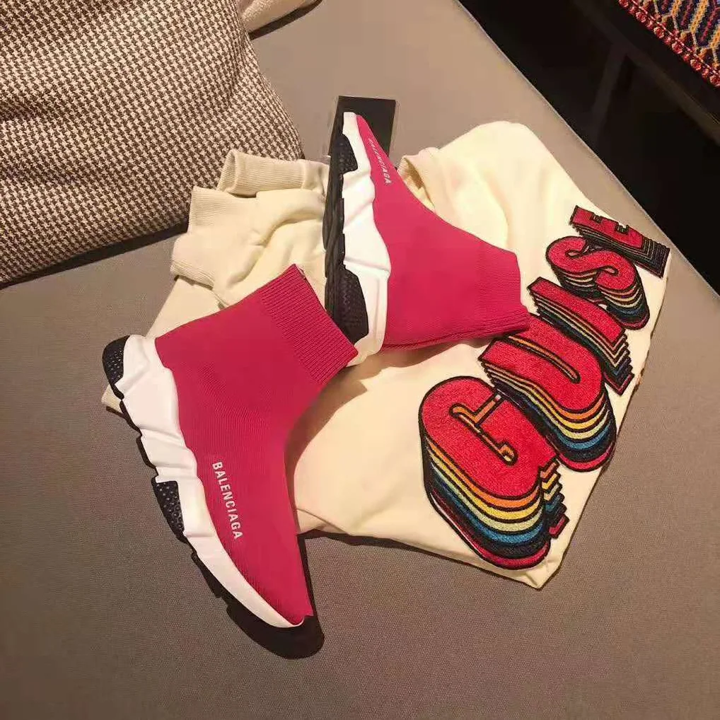 Balenciaga Speed Trainers in Knit and Balenciaga Logo for Women in Rose