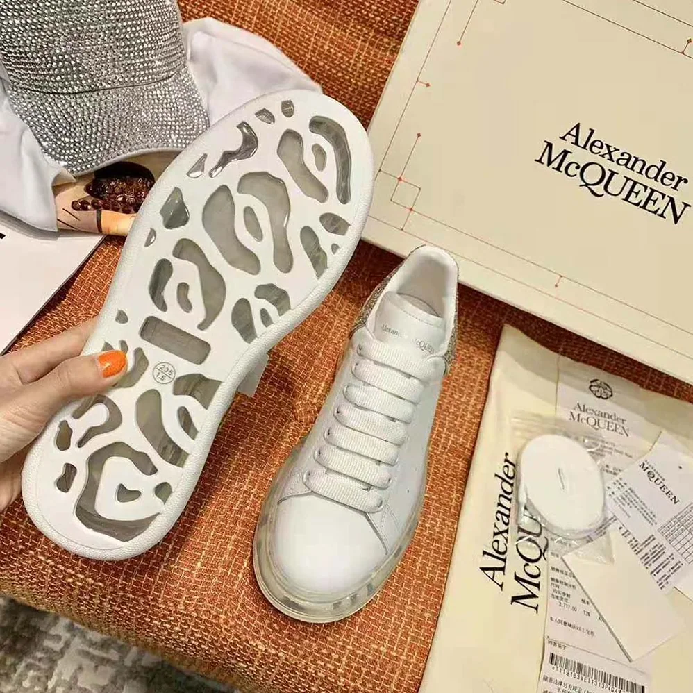 Alexander Mcqueen White Smooth Calf Leather Oversized Sneaker for Women Alexander Mcqueen White Smooth Calf Leather Oversized Sneaker for Women