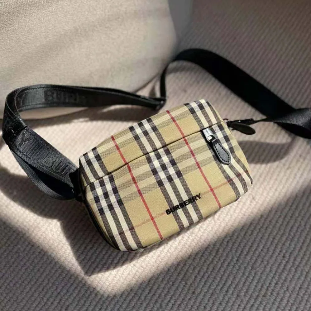 Burberry Paddy Bag with a Jacquard for Men in woven Logo Strap