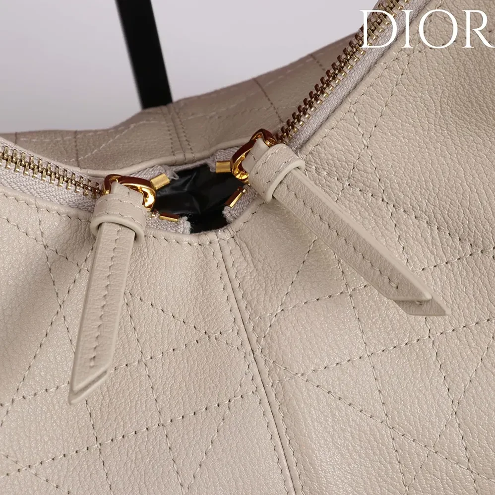 Dior Medium Dior Voyage Bag Powder Beige Flat Macrocannage Grained Calfskin for Women Dior Medium Dior Voyage Bag Powder Beige Flat Macrocannage Grained Calfskin for Women