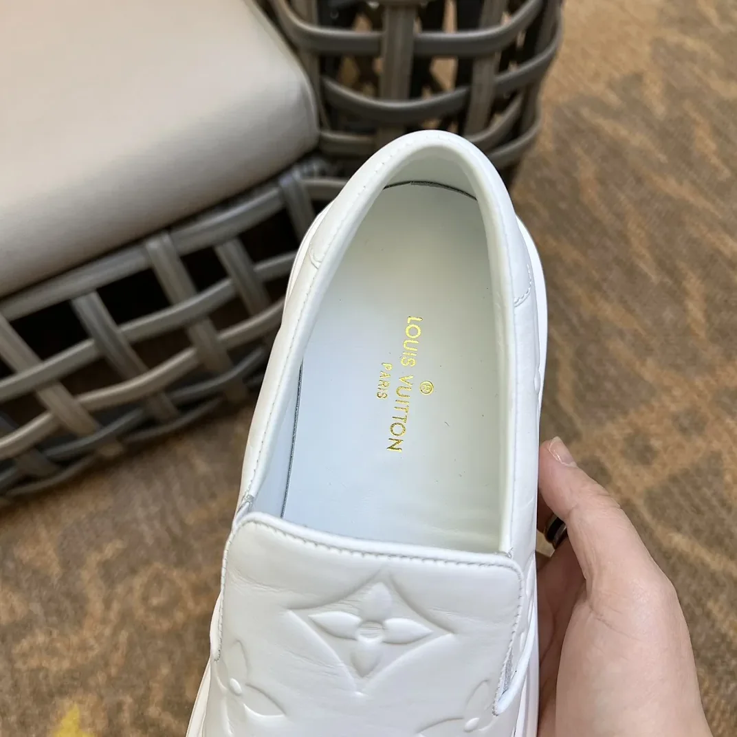Louis Vuitton Beverly Hills Slip On White 1AA7NQ