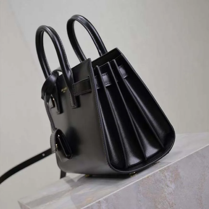 Saint Laurent YSL Sac De Jour in Smooth Leather for Women in Black Saint Laurent YSL Sac De Jour in Smooth Leather for Women in Black