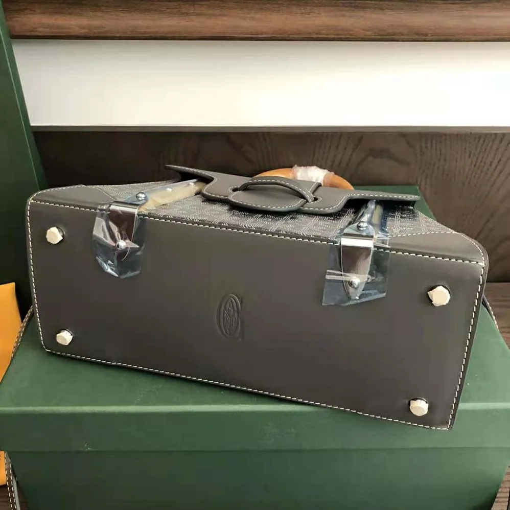 Goyard Sac Saïgon PM in Toile Goyardine & Clamecy Calfskin for Women in Gray Goyard Sac Saïgon PM in Toile Goyardine & Clamecy Calfskin for Women in Gray