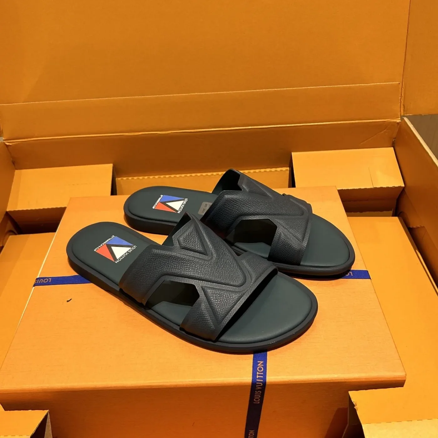 Louis Vuitton Oasis Mule Gray Blue Louis Vuitton Oasis Mule Gray Blue