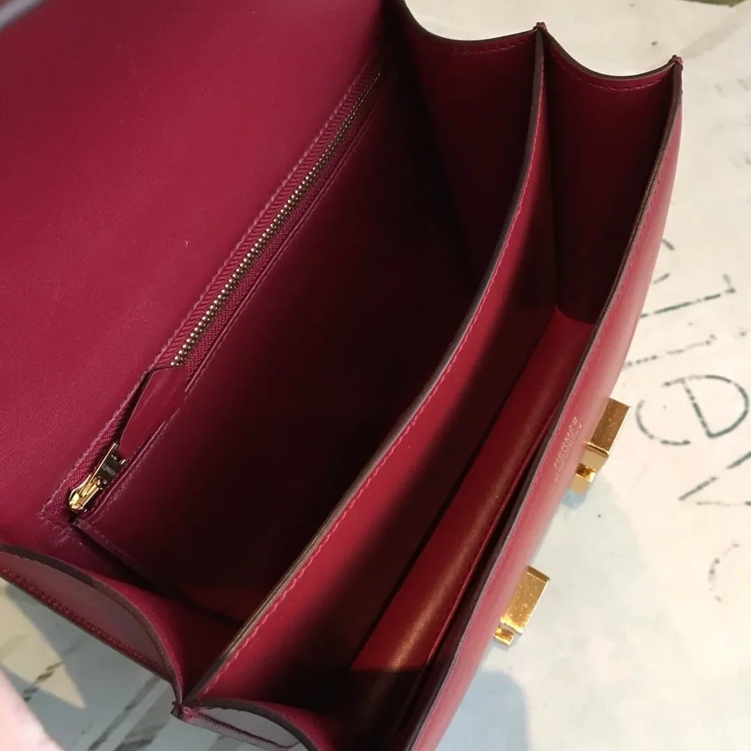 Hermes Constance 24 Crossbody Bag / Burgundy Swift Leather Gold Hardware Hermes Constance 24 Crossbody Bag / Burgundy Swift Leather Gold Hardware