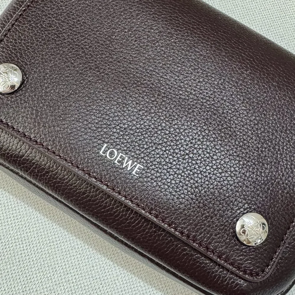 Loewe Small Pebble Messenger Bag in Supple Grained Calfskin for Unisex in Burgundy Loewe Small Pebble Messenger Bag in Supple Grained Calfskin for Unisex in Burgundy