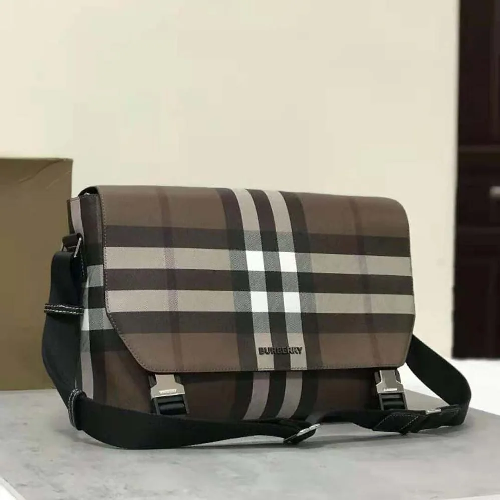 Burberry Large Wright Bag in Calf Leather for Men in Brown Burberry Large Wright Bag in Calf Leather for Men in Brown