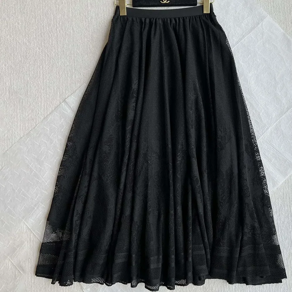 Dior Flared Mid-Length Skirt Black Dior Chardons Cotton for Women in Blend Lace Dior Flared Mid-Length Skirt Black Dior Chardons Cotton for Women in Blend Lace