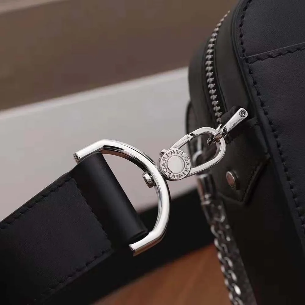 Bvlgari Bvlgari Logo Camera Bag in Calf Leather for Women in Black