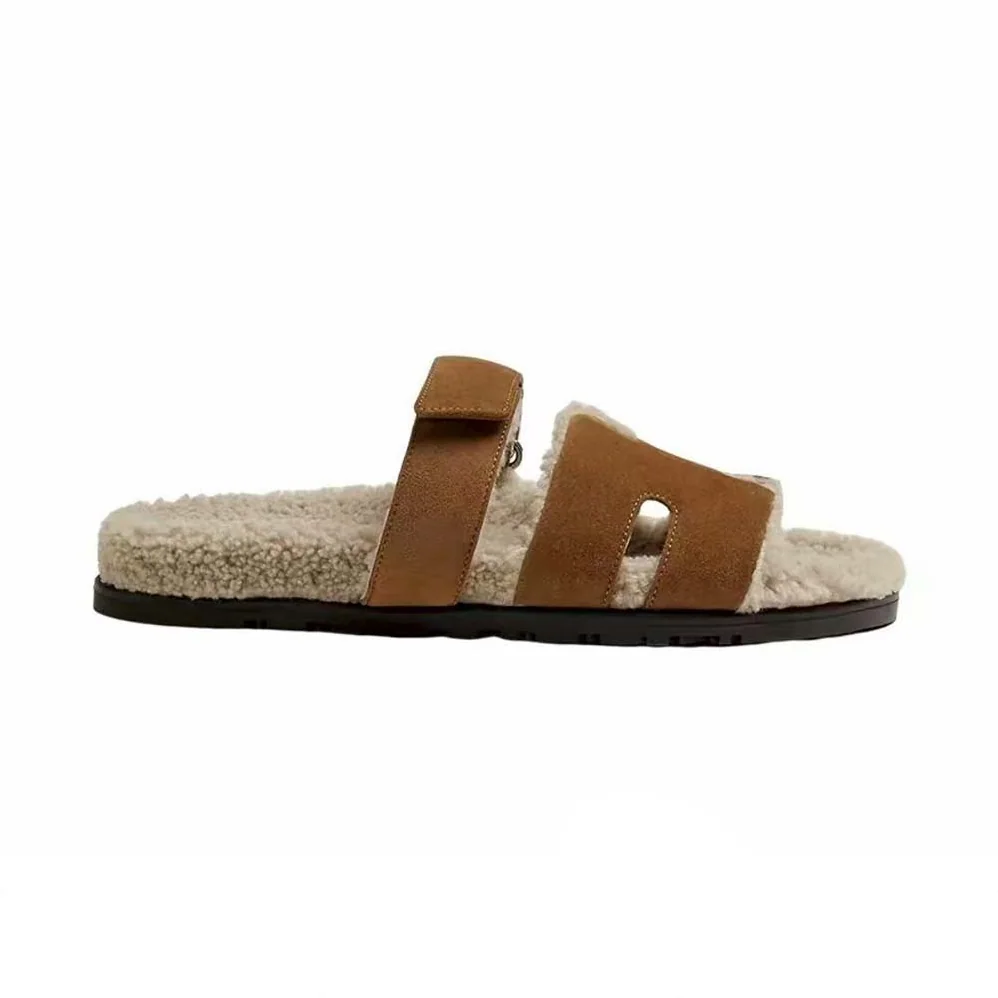 Hermes Chypre Sandal in Calfskin with Shearling Lining for Women Hermes Chypre Sandal in Calfskin with Shearling Lining for Women