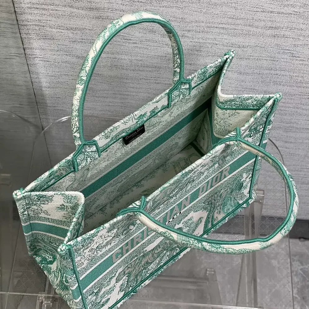 Dior Medium Dioriviera Dior Book Tote Aquamarina Toile de Jouy Embroidery for Women Dior Medium Dioriviera Dior Book Tote Aquamarina Toile de Jouy Embroidery for Women