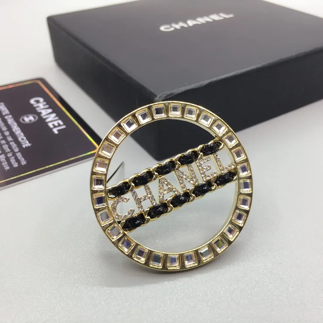 Chanel Brooch Gold in toned Hardware Chanel Brooch Gold in toned Hardware
