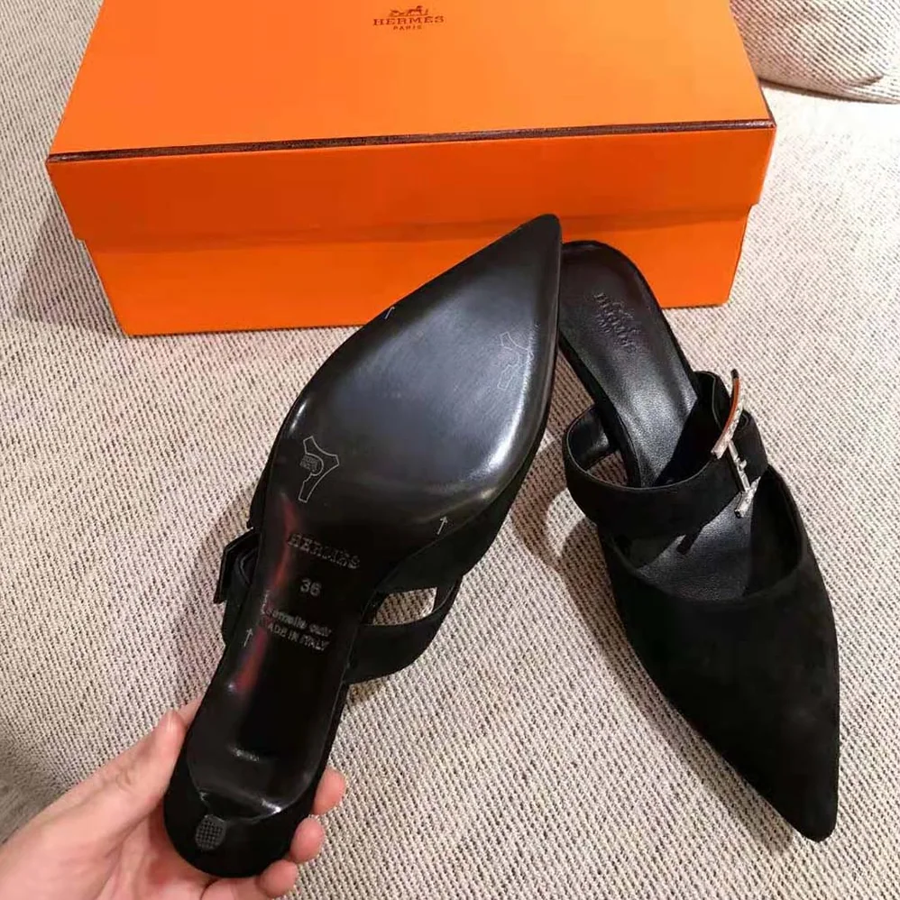 Hermes Blink Mule Mule in Suede Goatskin for Women in Black
