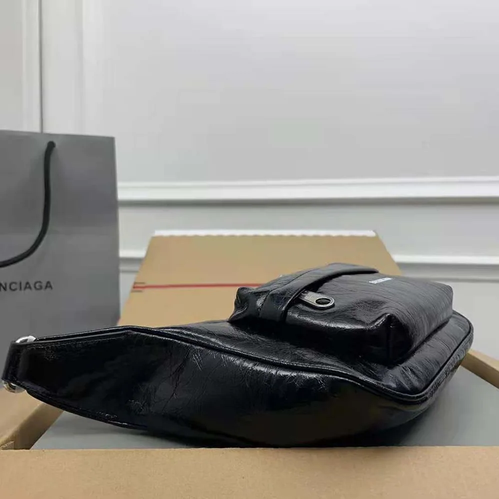 Balenciaga Raver Medium Bag With Handle in Black for Women Balenciaga Raver Medium Bag With Handle in Black for Women