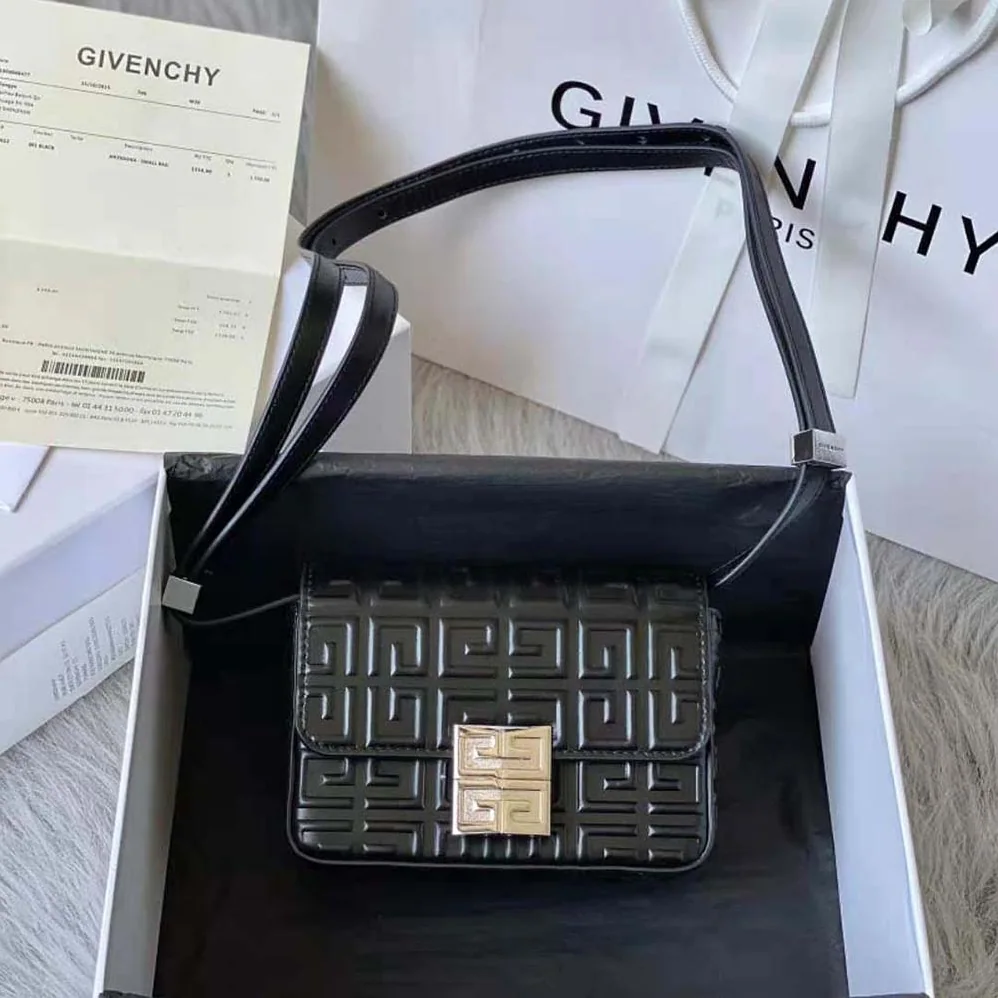 Givenchy Small 4g Bag in 4g Patent Leather for Women in Black