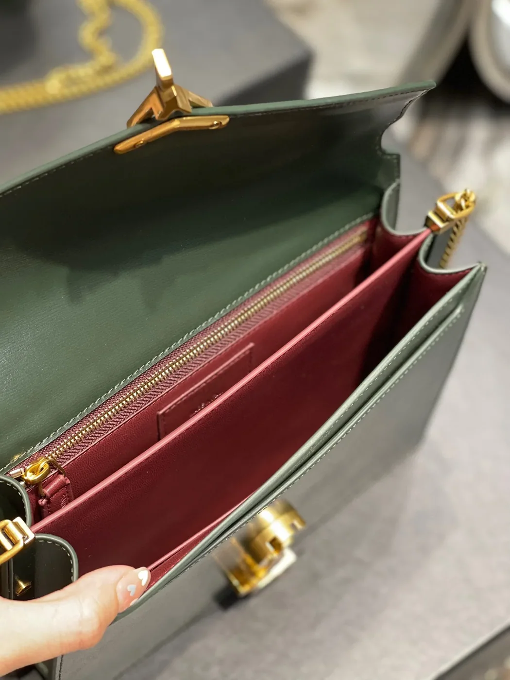 Saint Laurent Cassandra Medium Shoulder Bag in Green Gold Hardware Saint Laurent Cassandra Medium Shoulder Bag in Green Gold Hardware
