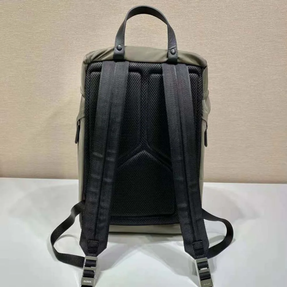 Prada Re-Nylon and Saffiano Leather Backpack for Men in Gray Prada Re-Nylon and Saffiano Leather Backpack for Men in Gray