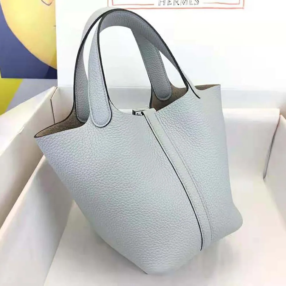 Hermes Picotin Lock 22cm in Clémence leather for Women in Blue Hermes Picotin Lock 22cm in Clémence leather for Women in Blue