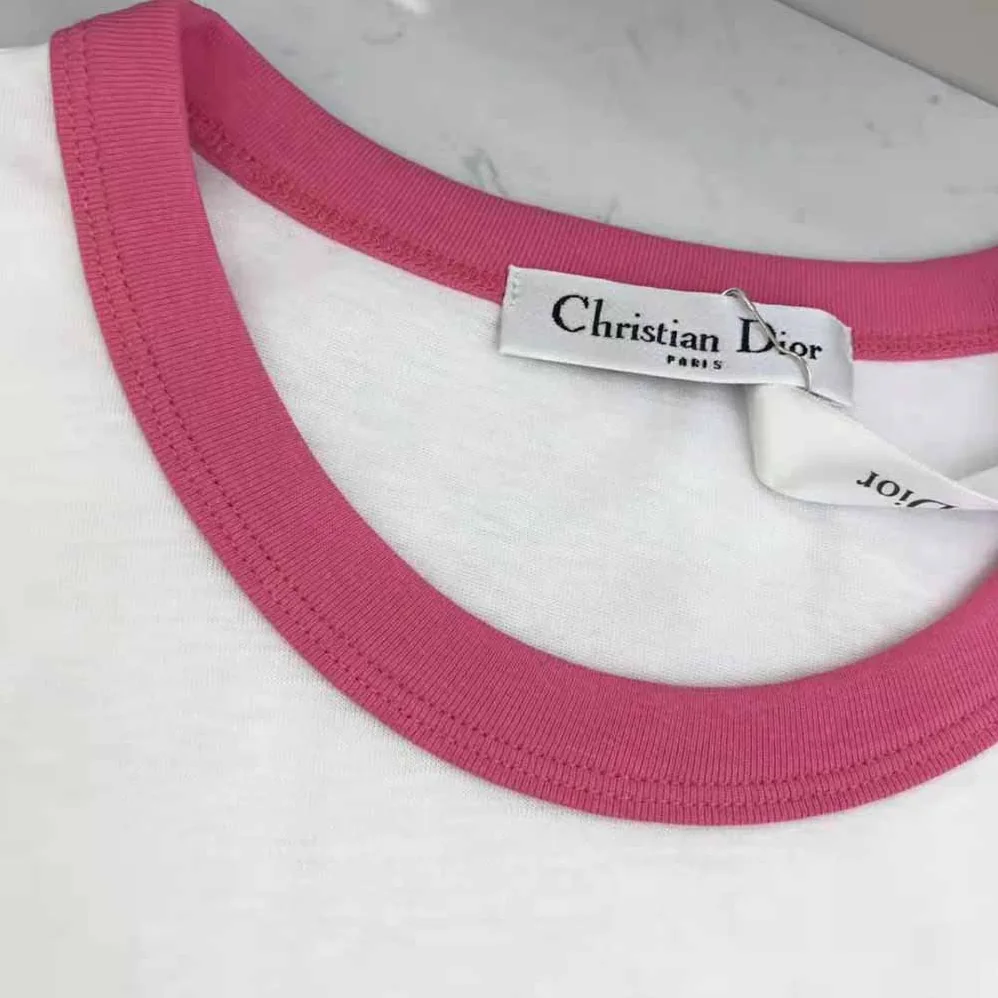 Dior T-shirt White Cotton Jersey with Fluorescent Pink D for Women in Jungle Pop Motif Dior T-shirt White Cotton Jersey with Fluorescent Pink D for Women in Jungle Pop Motif