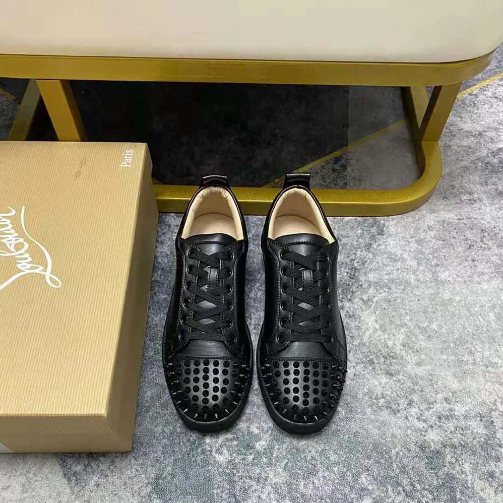 Christian Louboutin Louis Junior Spikes for Men in Black Christian Louboutin Louis Junior Spikes for Men in Black