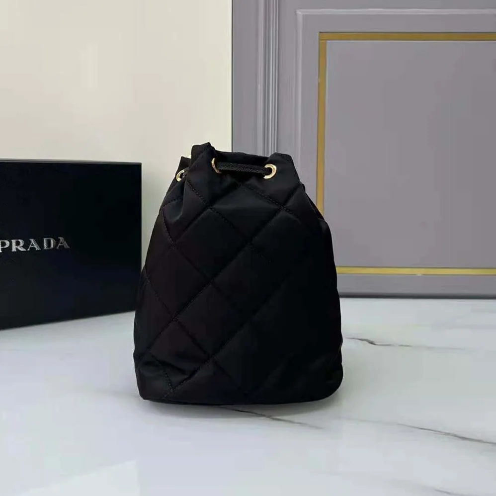 Prada Re-Edition 1995 Chaîne Re for Women in Nylon Shoulder Bag Prada Re-Edition 1995 Chaîne Re for Women in Nylon Shoulder Bag