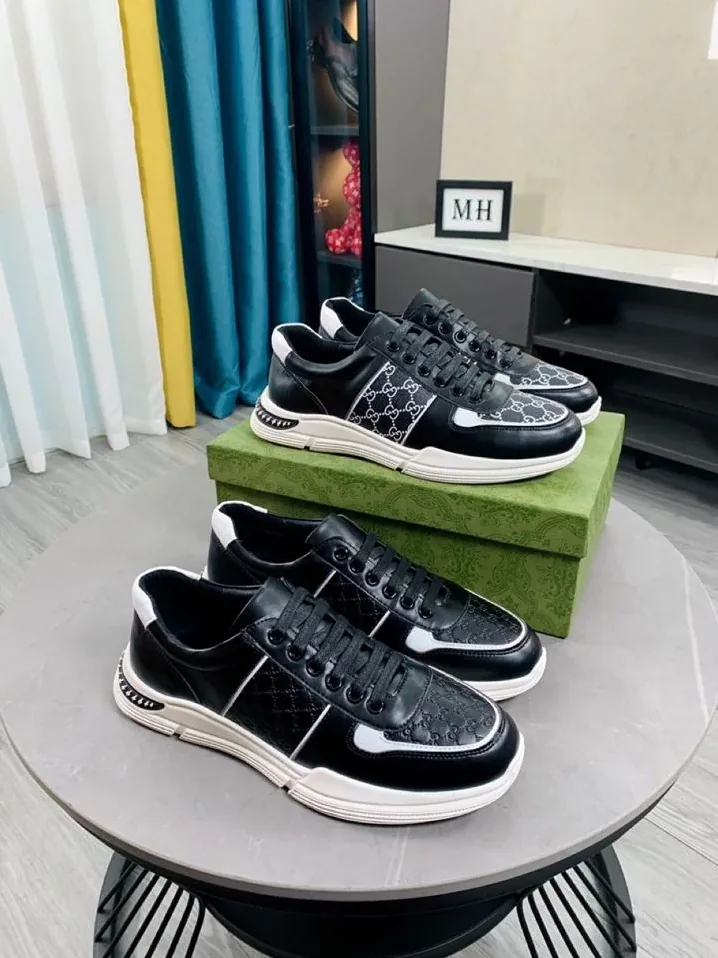 Gucci GG Embossed Sneaker Chucky With Stripes Black And White for Men