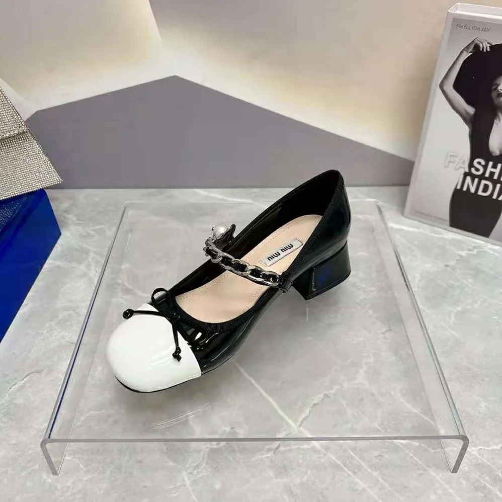 Miu Miu Naplak Pumps in 35 mm Heel Height for Women in Black Miu Miu Naplak Pumps in 35 mm Heel Height for Women in Black