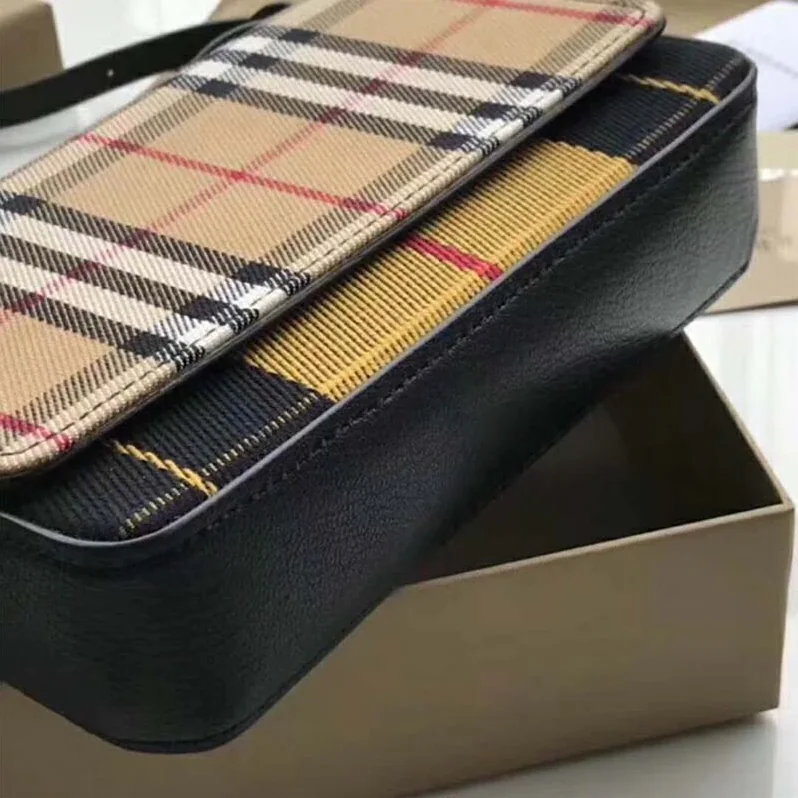 Burberry Vintage Check and Leather Wallet with Detachable Strap for Women