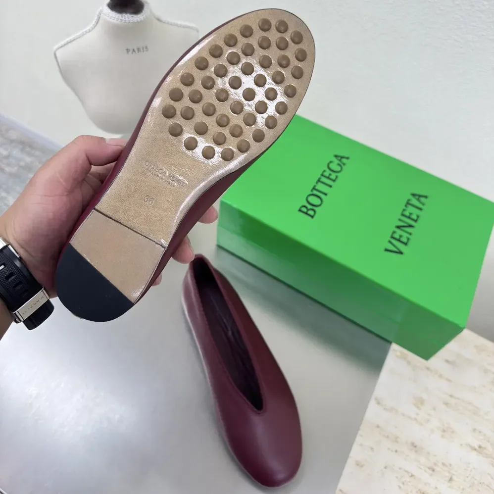 Bottega Veneta Rosa Ballerina for Women in Dark Apple Candy Bottega Veneta Rosa Ballerina for Women in Dark Apple Candy