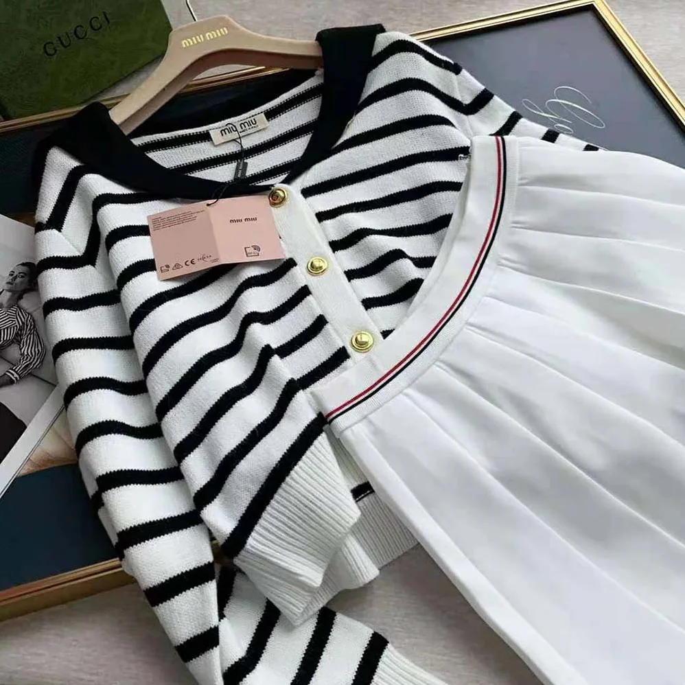 Miu Miu Cashmere Cardigan with Intarsia Logo for Women in White Miu Miu Cashmere Cardigan with Intarsia Logo for Women in White