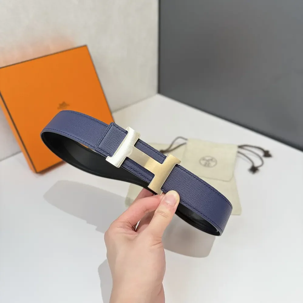 Hermes H Belt Buckle & Reversible Leather Strap 32 mm for Unisex in Black/Navy