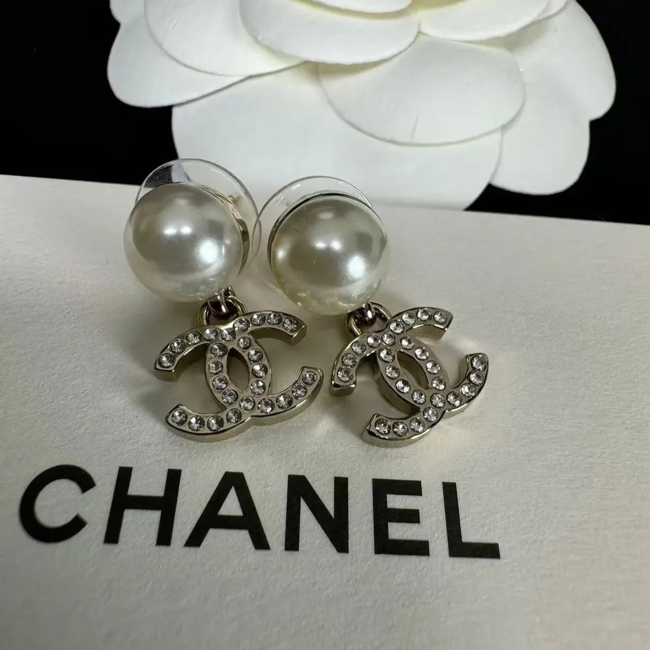 Chanel CC Earrings Gold Hardware Chanel CC Earrings Gold Hardware