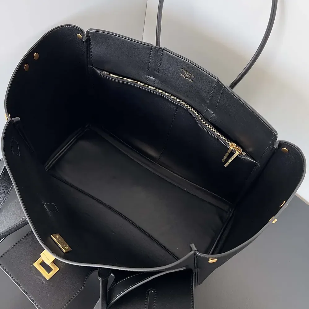 Balenciaga Bel Air Medium Carry All Bag in Black Smooth Calfskin for Women Balenciaga Bel Air Medium Carry All Bag in Black Smooth Calfskin for Women