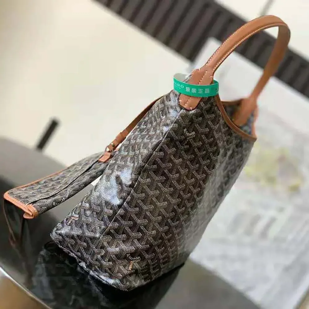 Goyard Bohème Hobo Bag for Unisex in Tan Goyard Bohème Hobo Bag for Unisex in Tan