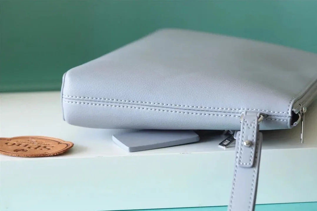 Louis Vuitton Pochette Ipad Clutch & Pouch in Blue Aerogram Silver Hardware