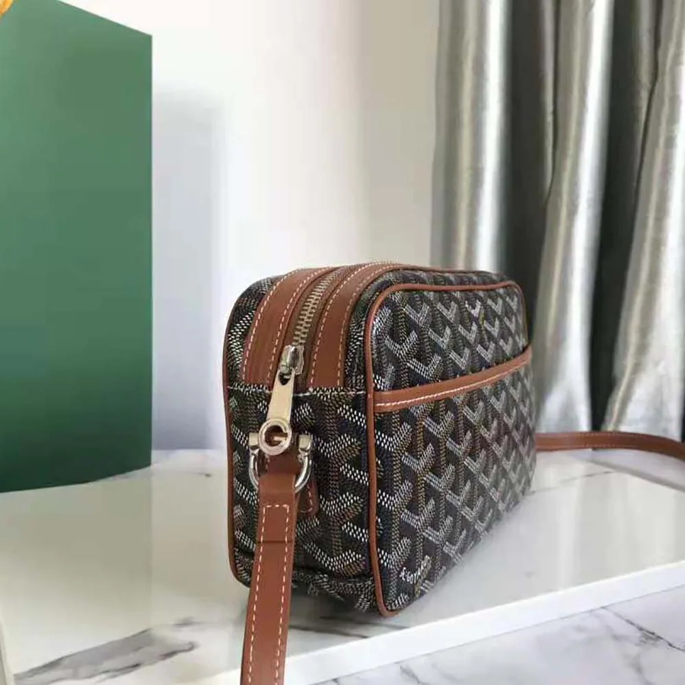 Goyard Cap-vert Pm Bag for Unisex in Brown Goyard Cap-vert Pm Bag for Unisex in Brown