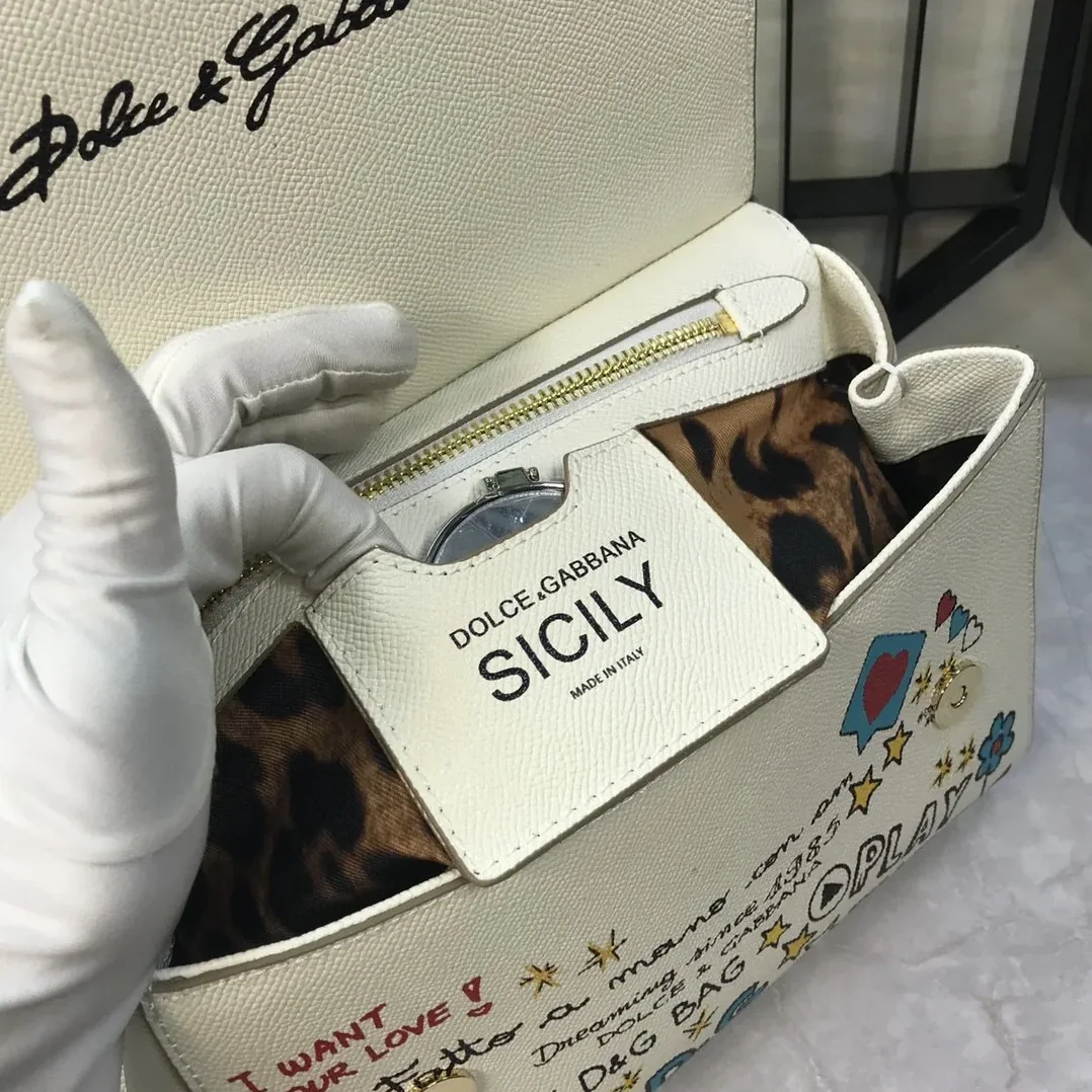 Dolce & Gabbana Medium Sicily Handbag Unique Print Motifs Muticolour / DG Dolce & Gabbana Medium Sicily Handbag Unique Print Motifs Muticolour / DG
