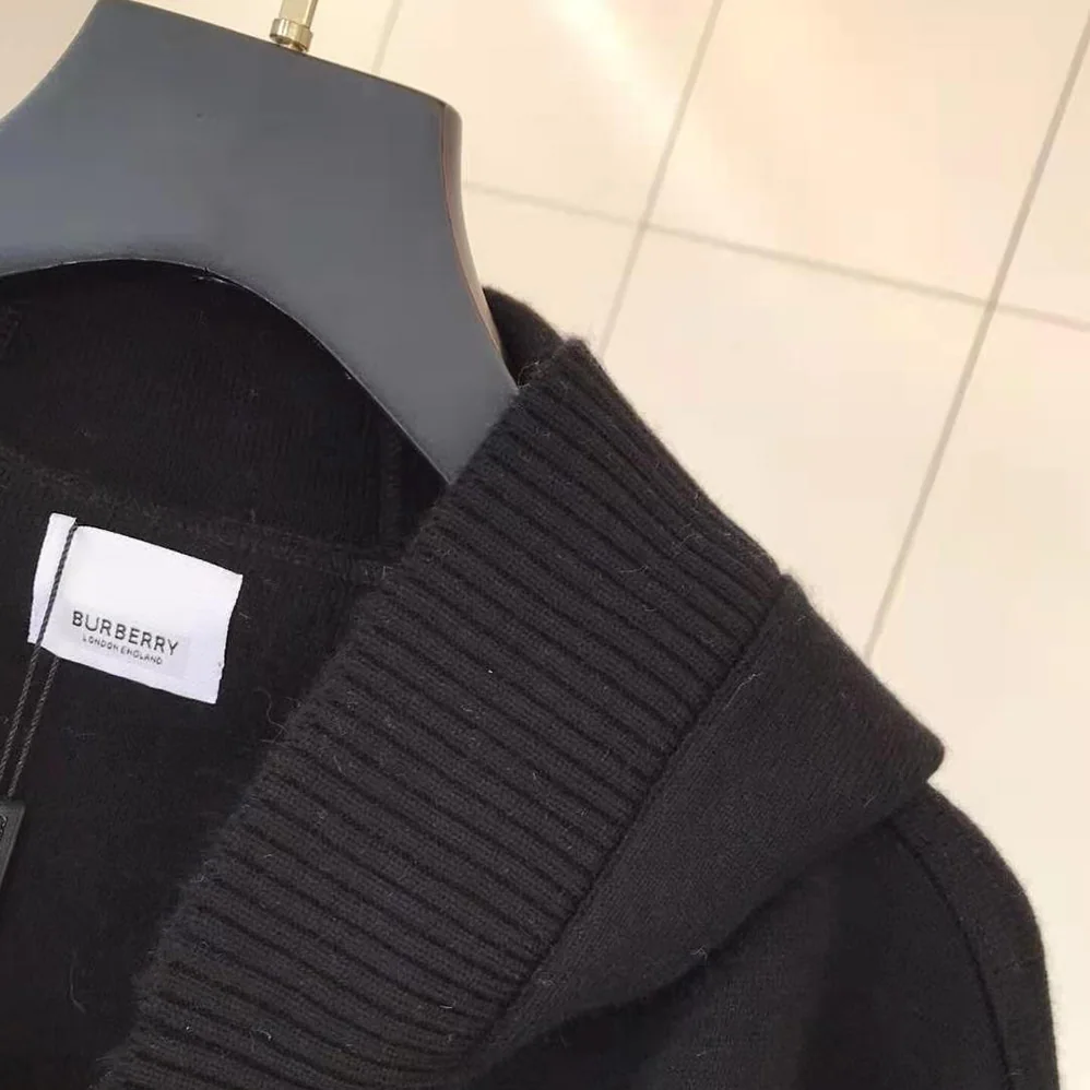 Burberry Monogram Motif Lntarsia Wool Cashmere Blend Cape for Women in Black Burberry Monogram Motif Lntarsia Wool Cashmere Blend Cape for Women in Black