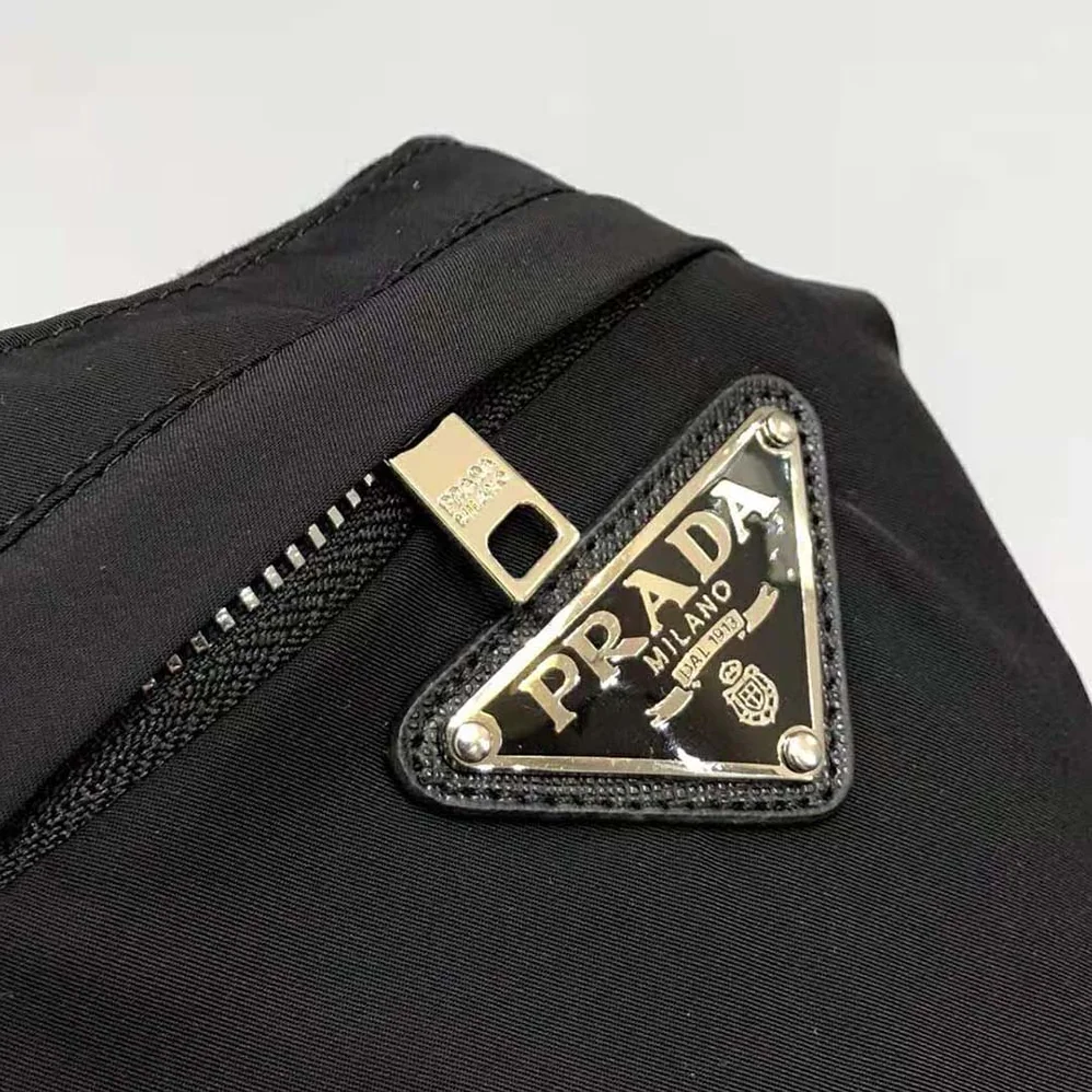 Prada Cotton T-shirt with Nylon Pocket for Men in Black