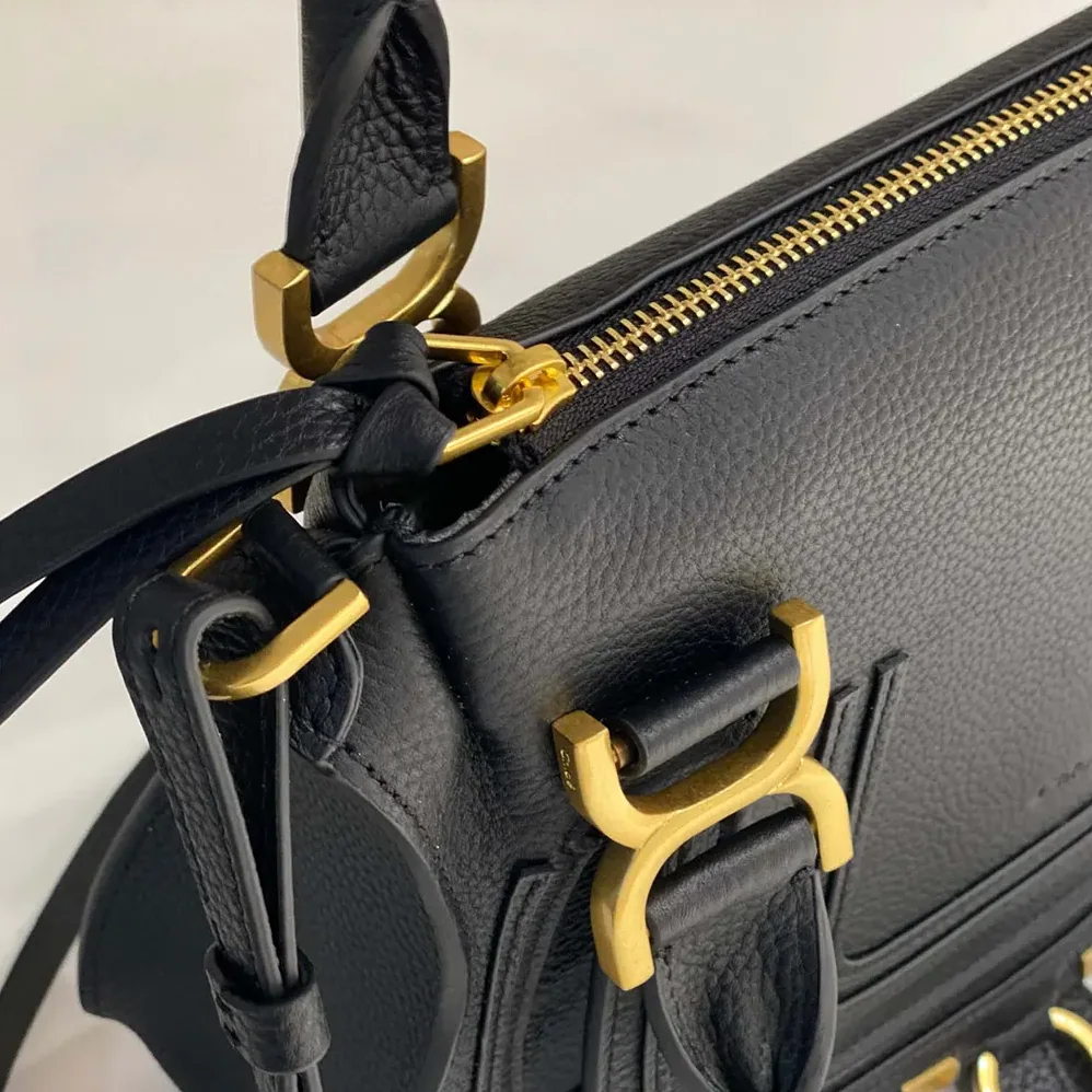 Chloe Small Marcie Bag in Grained Leather for Women in Black Chloe Small Marcie Bag in Grained Leather for Women in Black