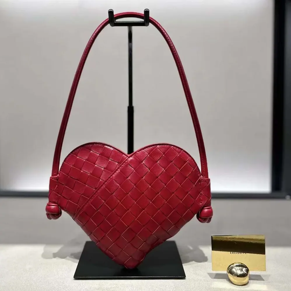 Bottega Veneta Mini Solstice Heart-shaped Shoulder Bag in Intrecciato Leather for Women Bottega Veneta Mini Solstice Heart-shaped Shoulder Bag in Intrecciato Leather for Women