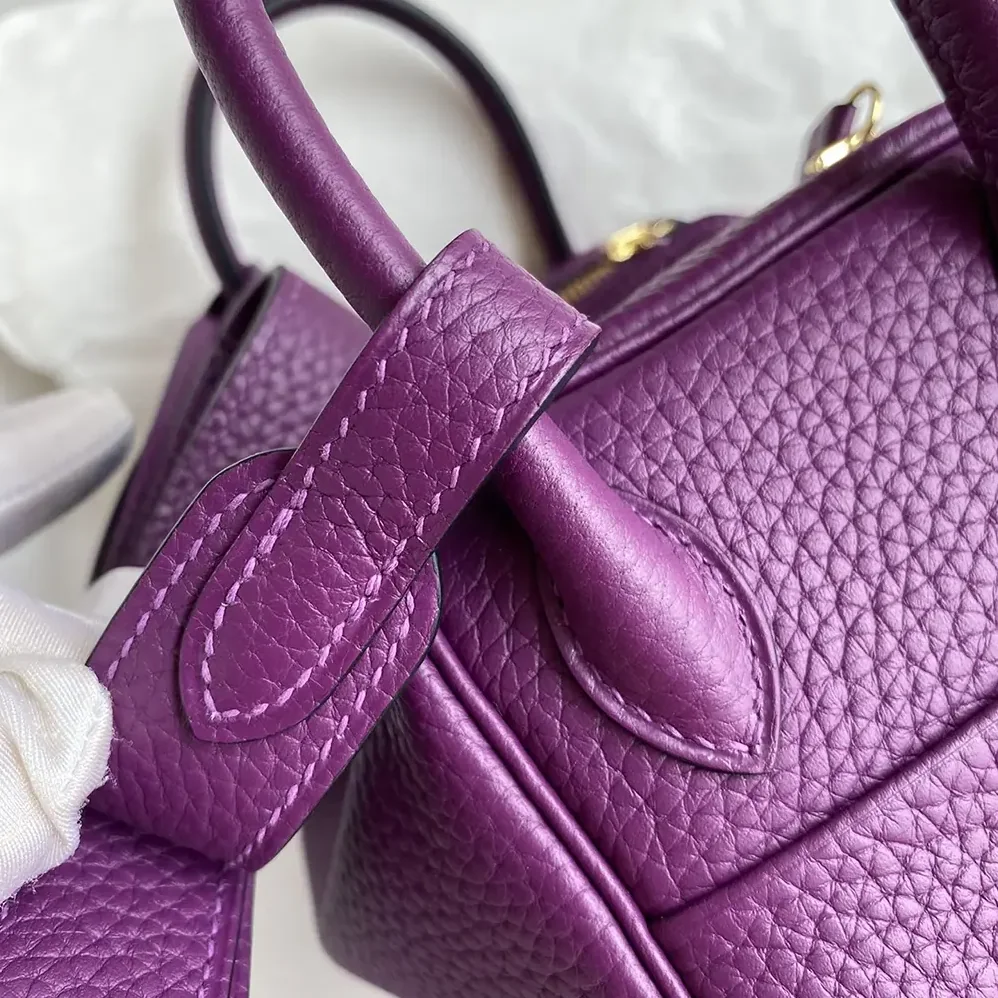 Hermes Lindy Mini 19 in Clemence Leather for Women in Purple/Gold Hermes Lindy Mini 19 in Clemence Leather for Women in Purple/Gold