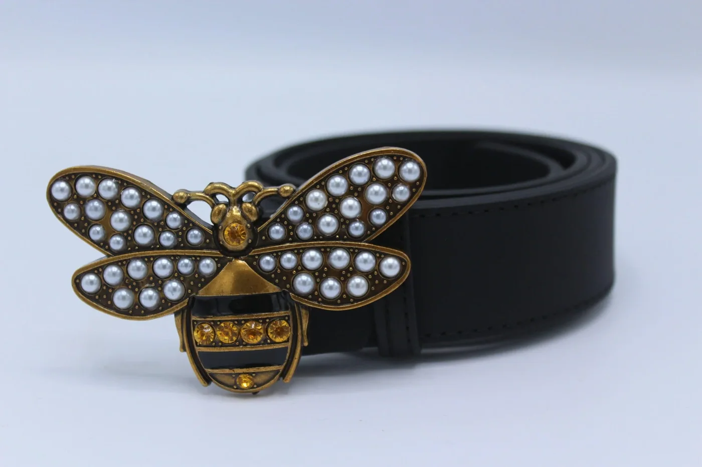 Perfect Bee Figured Black Leather Belt
