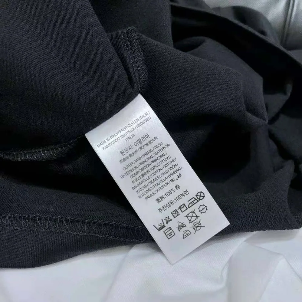 Burberry Location Print Cotton Oversized T-shirt for Men in Black