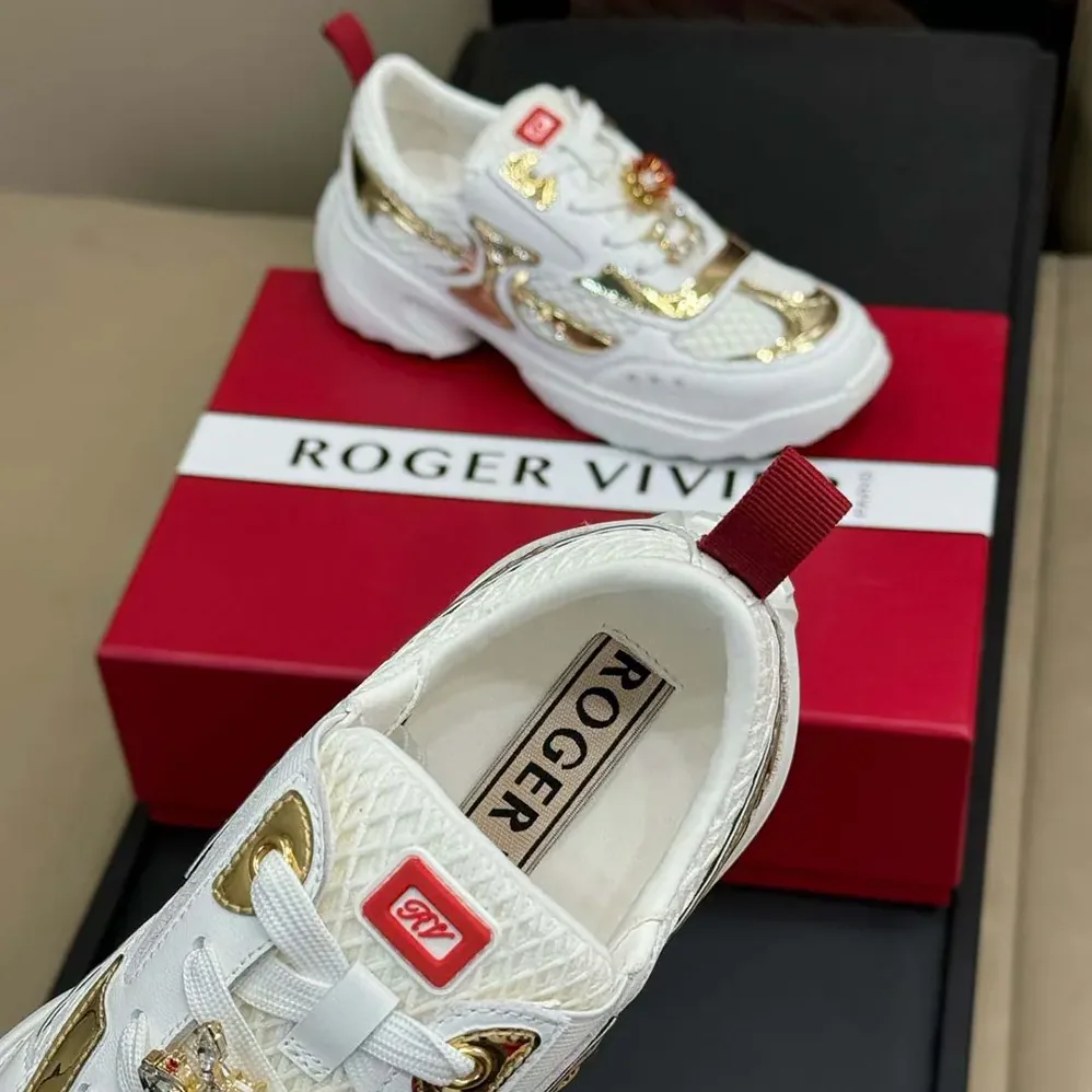 Roger Vivier Viv' on the Run Sneakers in Leather and Fabric for Women Roger Vivier Viv' on the Run Sneakers in Leather and Fabric for Women