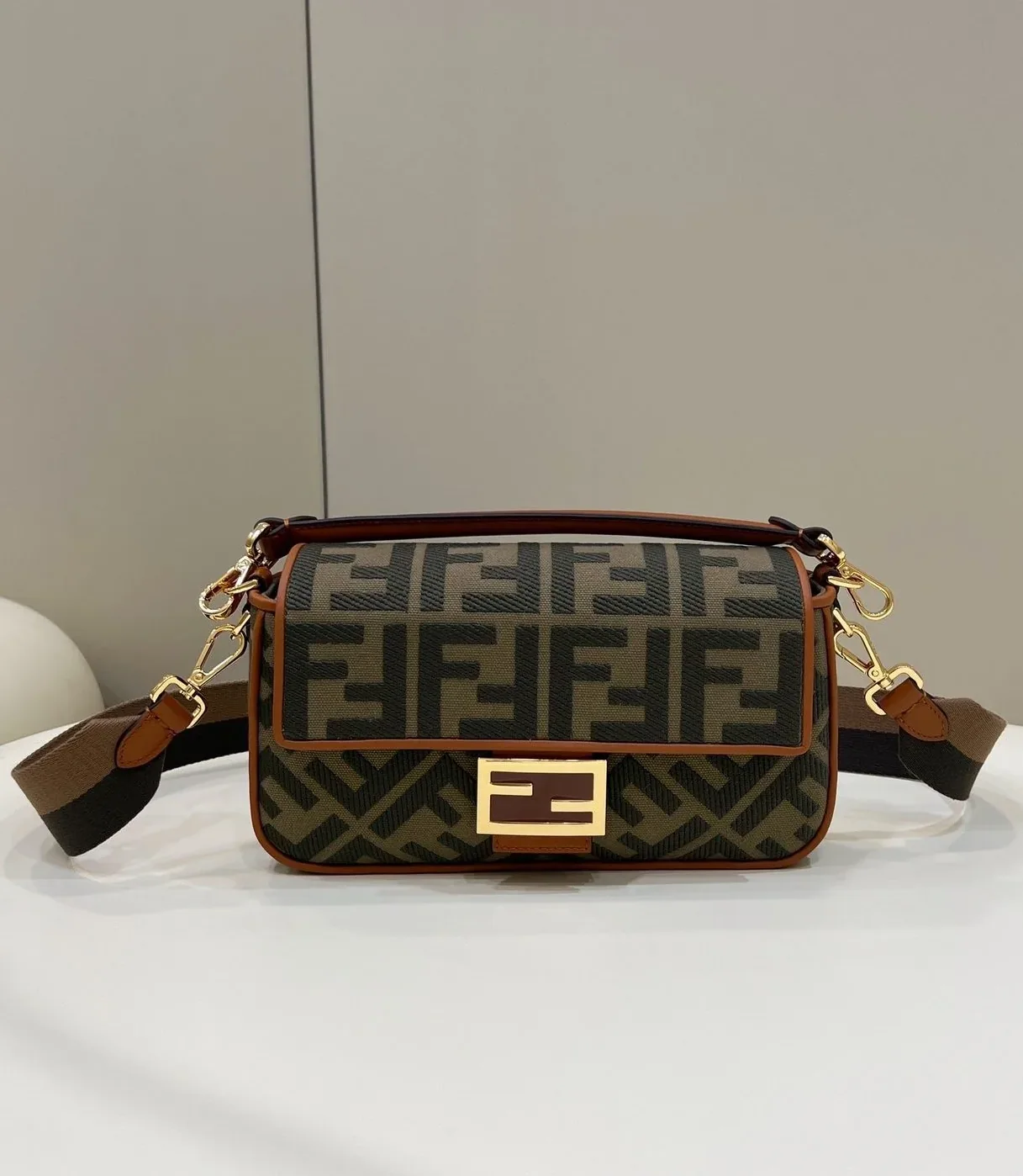 Fendi Baguette Khaki
