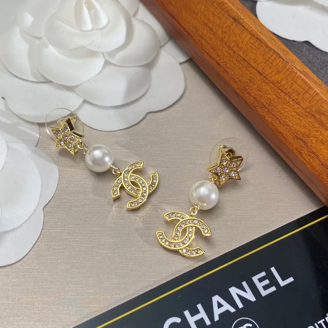 Chanel Star Earrings Gold Chanel Star Earrings Gold
